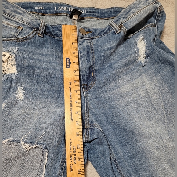 Lane Bryant Capri Distressed Patched Jeans Size 18 - Picture 5 of 8